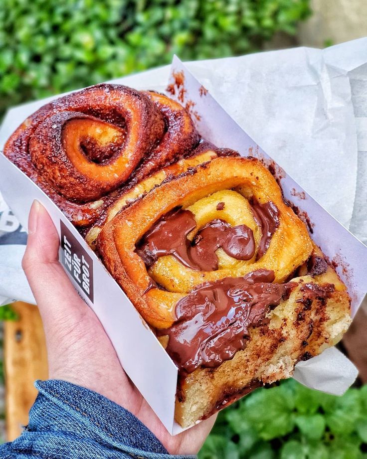Best warm cinnamon pastry cafés inside Berlin