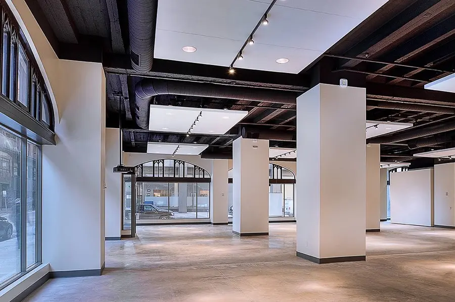 Acoustic Ceiling Ideas for Reducing Echo in Open Interiors